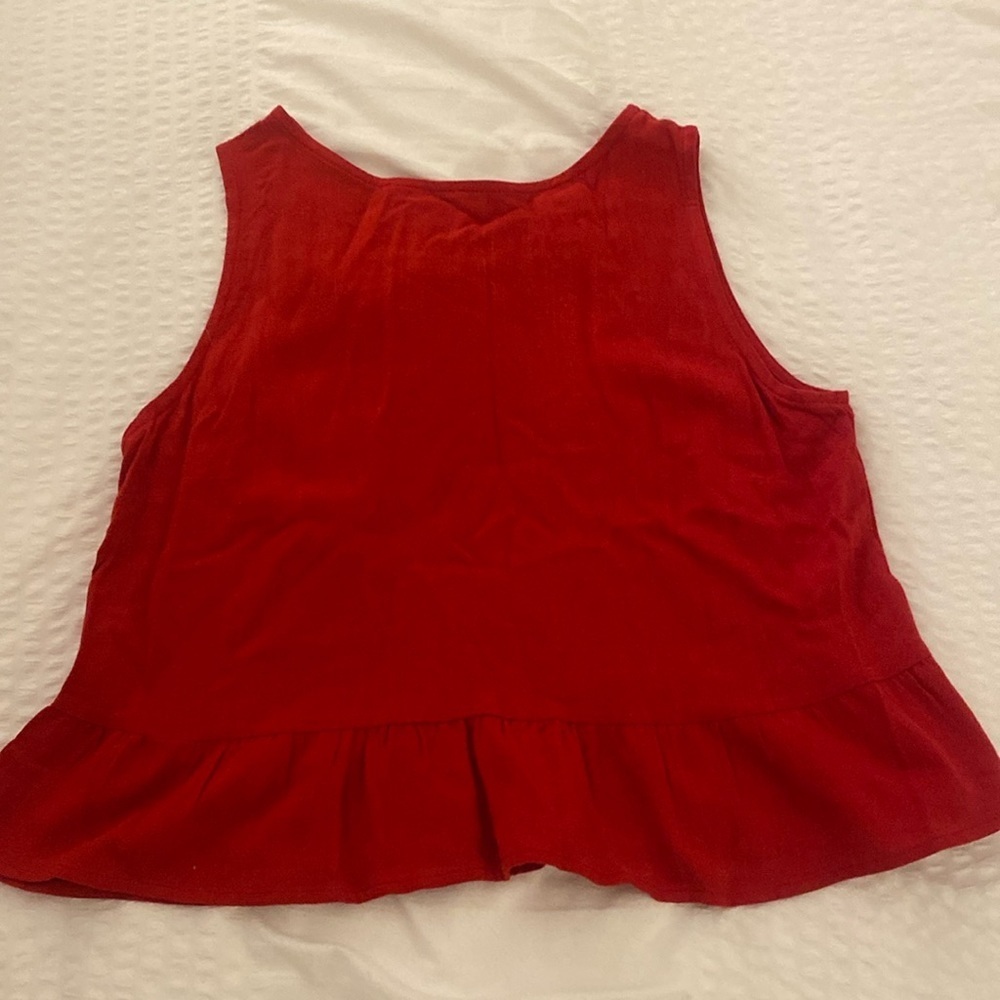 NWT Pretty Garden red peplum tank with buttons size small - Picture 4 of 14